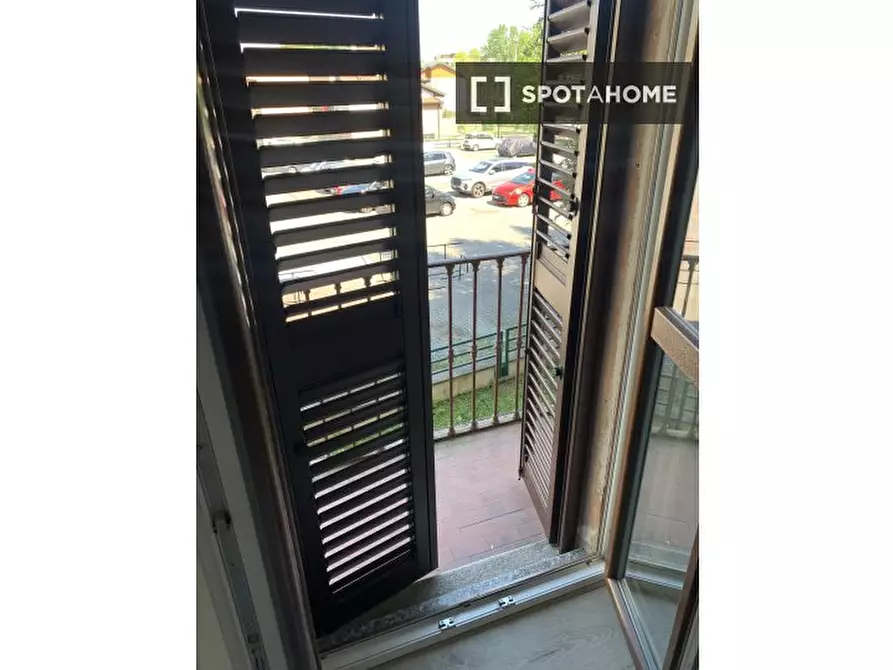 Immagine 17 di Camera condivisa in affitto  in Via Pavese a Rozzano