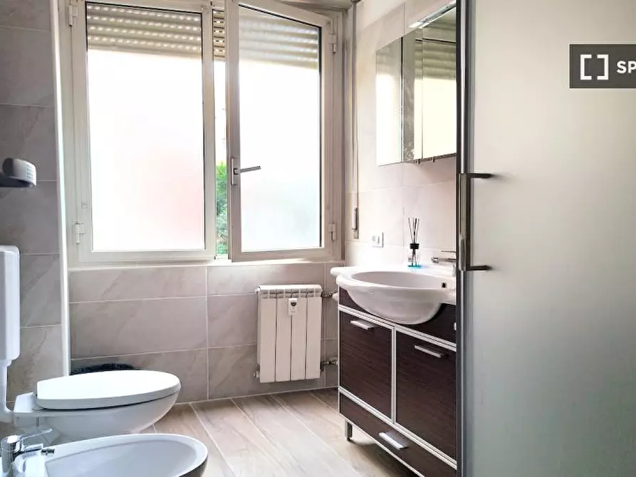 Immagine 11 di Camera condivisa in affitto  in Viale Tirreno, 00141 Roma RM, Italy a Roma