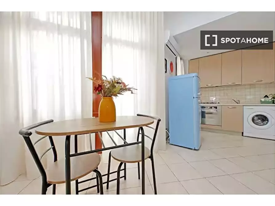 Immagine 2 di Ufficio in affitto  in Piazza G. Battista Grassi a Fiumicino