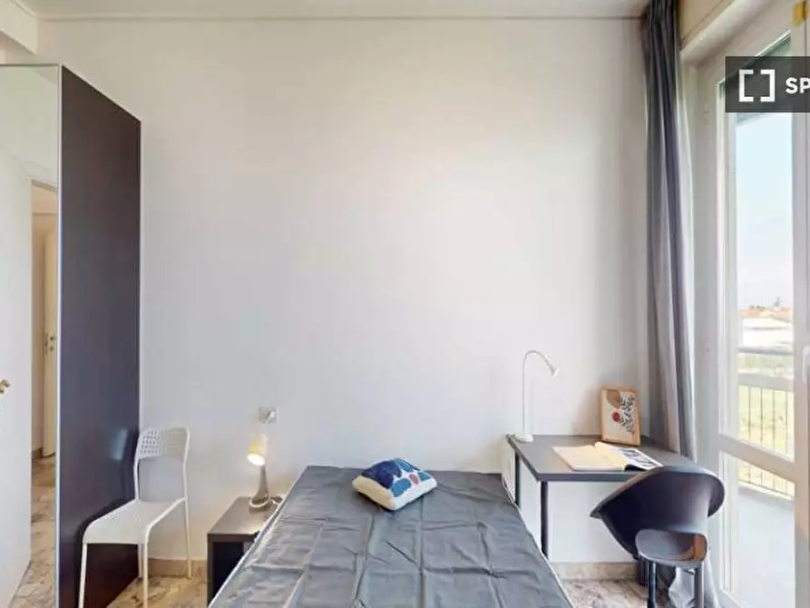 Immagine 3 di Camera condivisa in affitto  in Viale Molise a Milano