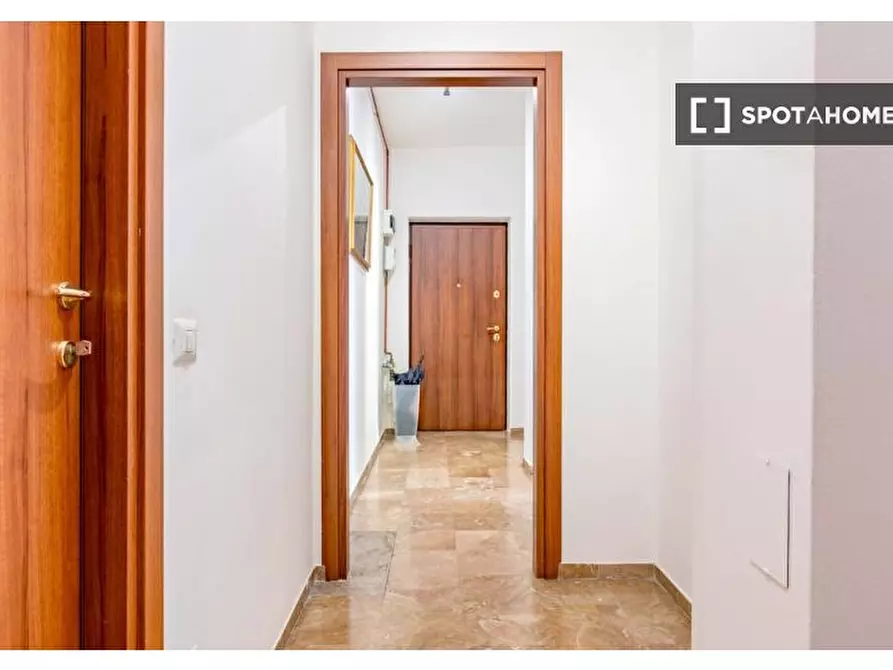 Immagine 11 di Camera condivisa in affitto  in Viale Enrico Martini a Milano