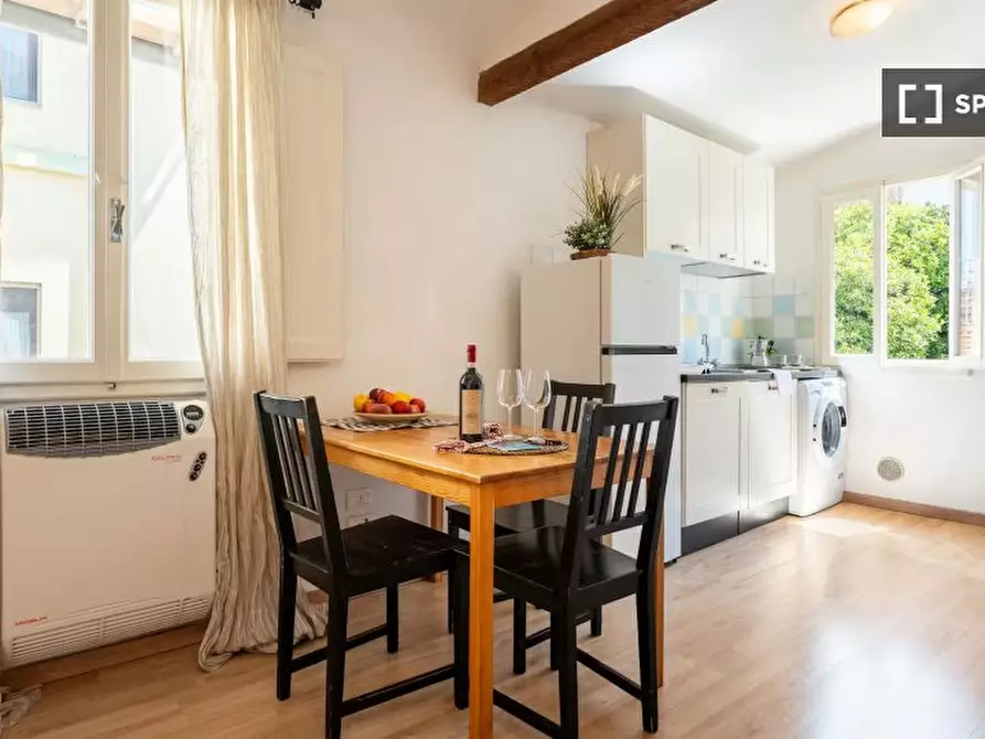 Immagine 19 di Appartamento in affitto  in Borgo Allegri a Firenze