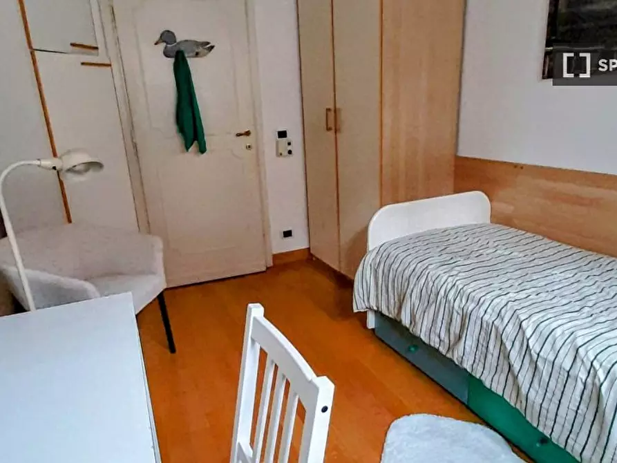 Immagine 2 di Camera condivisa in affitto  in Via S. Lucio, 00165 Roma RM, Italy a Roma