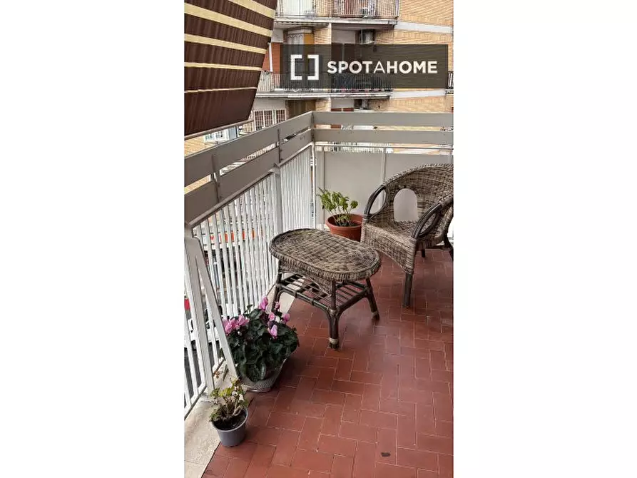 Immagine 6 di Camera condivisa in affitto  in Via Dino Penazzato a Roma