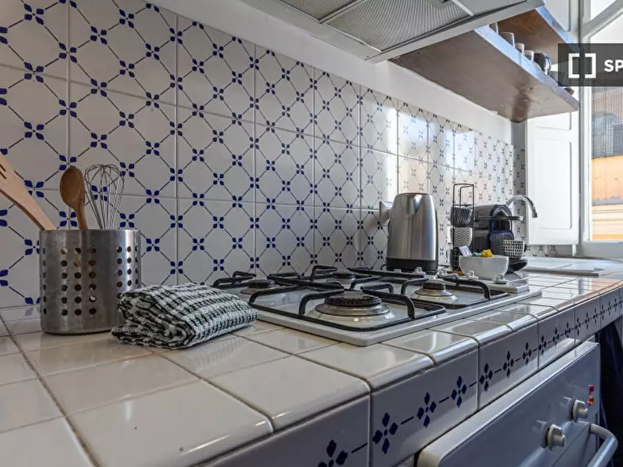 Immagine 9 di Appartamento in affitto  in Via di S. Francesco di Sales a Roma