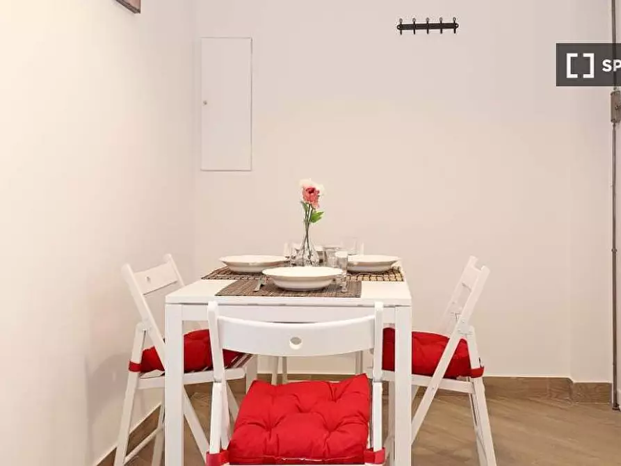 Immagine 9 di Camera condivisa in affitto  in Via Antonino Lo Surdo a Roma