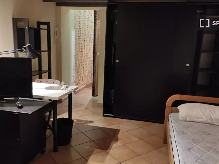 Immagine 14 di Ufficio in affitto  in Via del Carmine a Napoli