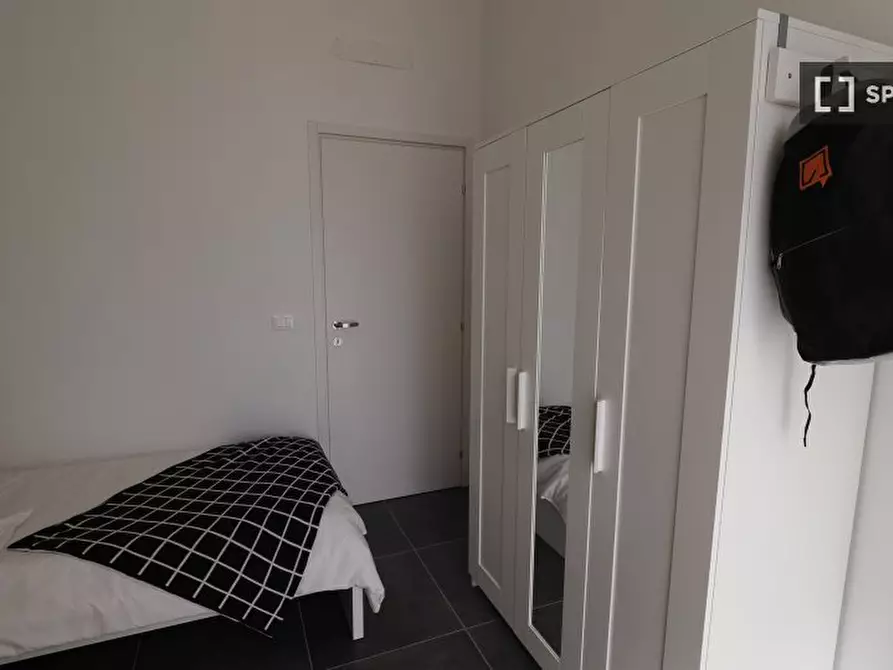 Immagine 4 di Camera condivisa in affitto  in Corso Peschiera a Torino