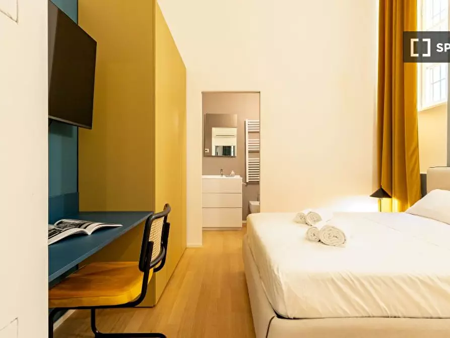 Immagine 10 di Ufficio in affitto  in Via Borromei a Milano