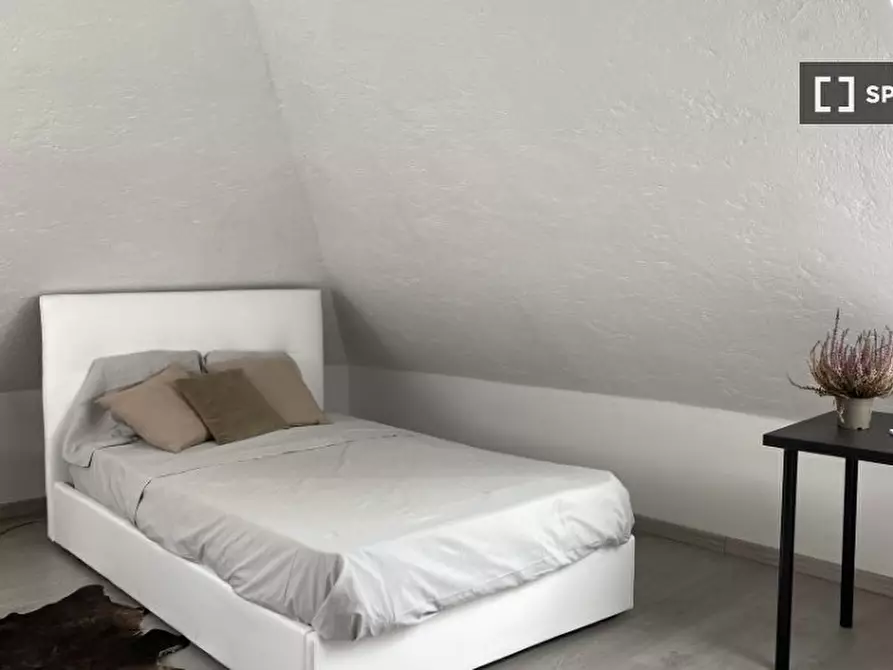 Immagine 5 di Camera condivisa in affitto  in Giovanni Maria a Milano