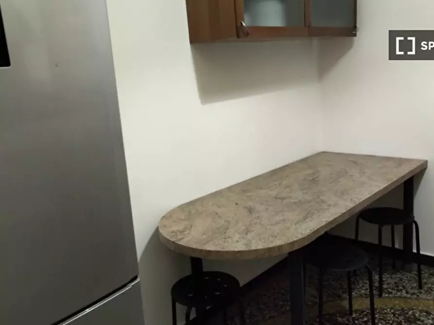 Immagine 5 di Camera condivisa in affitto  in Via Venezia a Genova