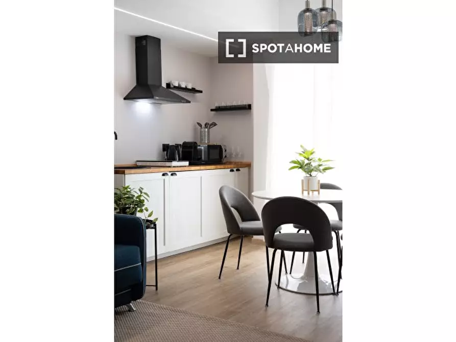 Immagine 3 di Appartamento in affitto  in Via Saluzzo a Roma