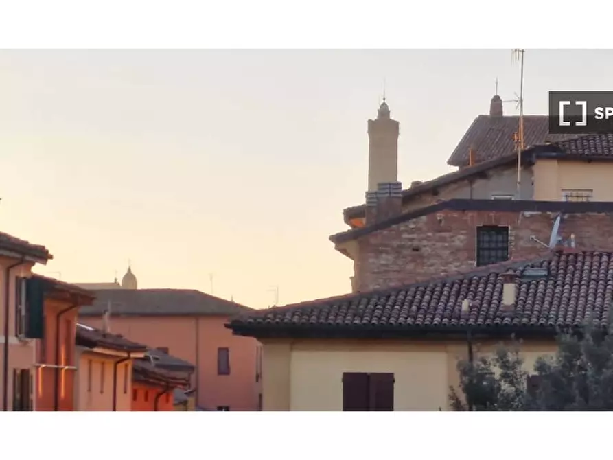 Immagine 17 di Appartamento in affitto  in Via Giuseppe Massarenti a Bologna
