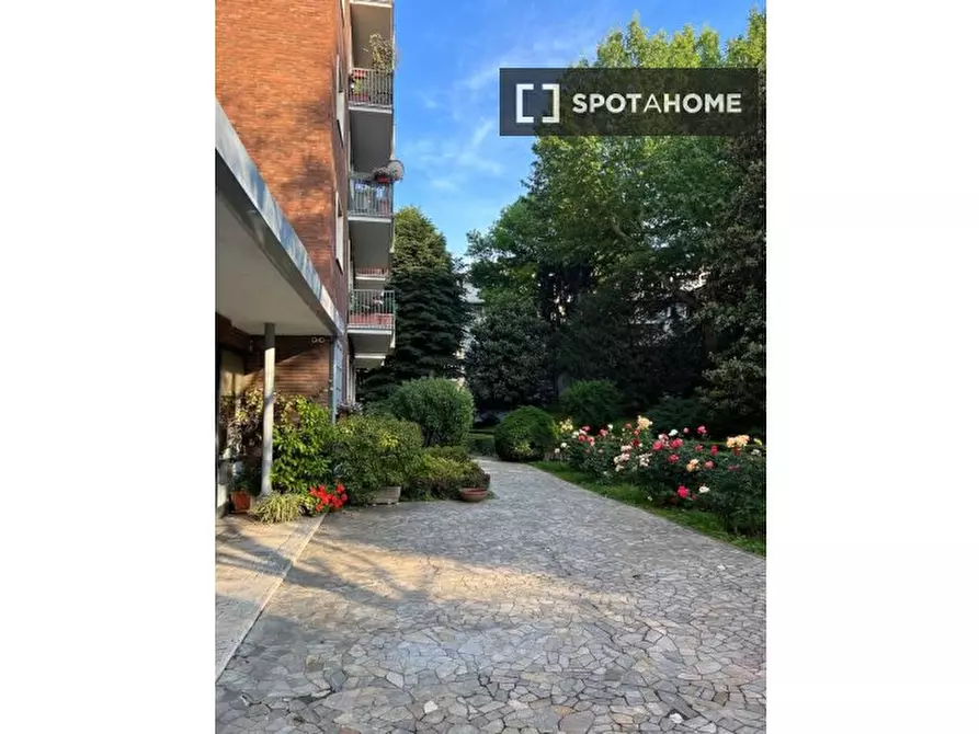 Immagine 11 di Appartamento in affitto  in Via Andrea Solari a Milano