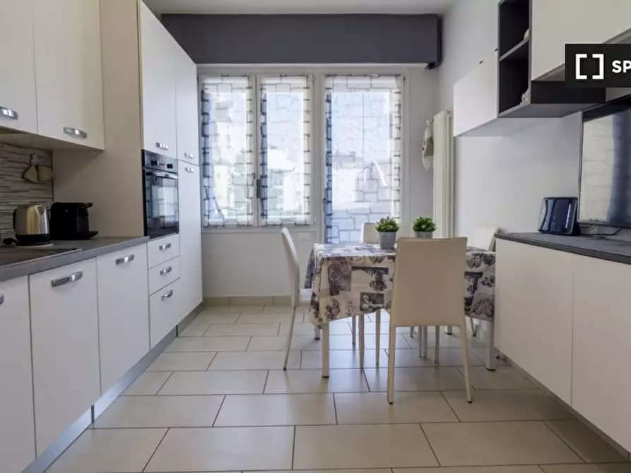 Immagine 3 di Appartamento in affitto  in Via Pasubio a Bologna