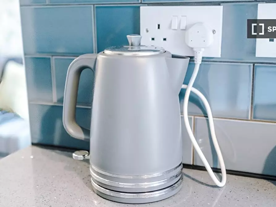 Immagine 16 di Appartamento in affitto  in Alpha St a 