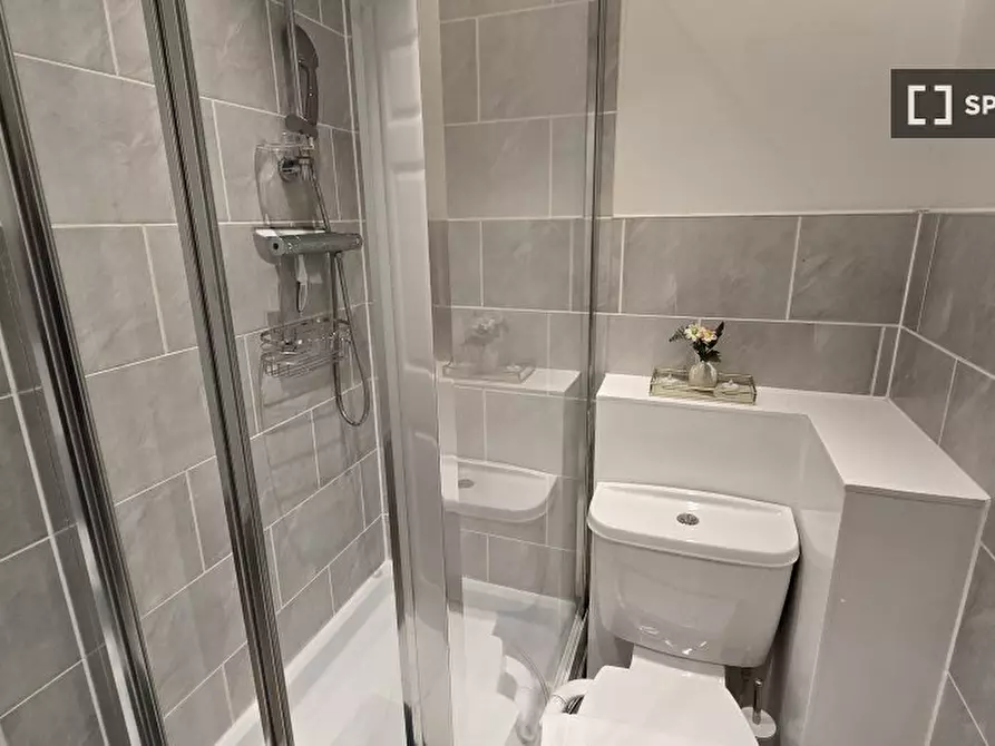 Immagine 19 di Appartamento in affitto  in Sunningdale Gardens a Brent