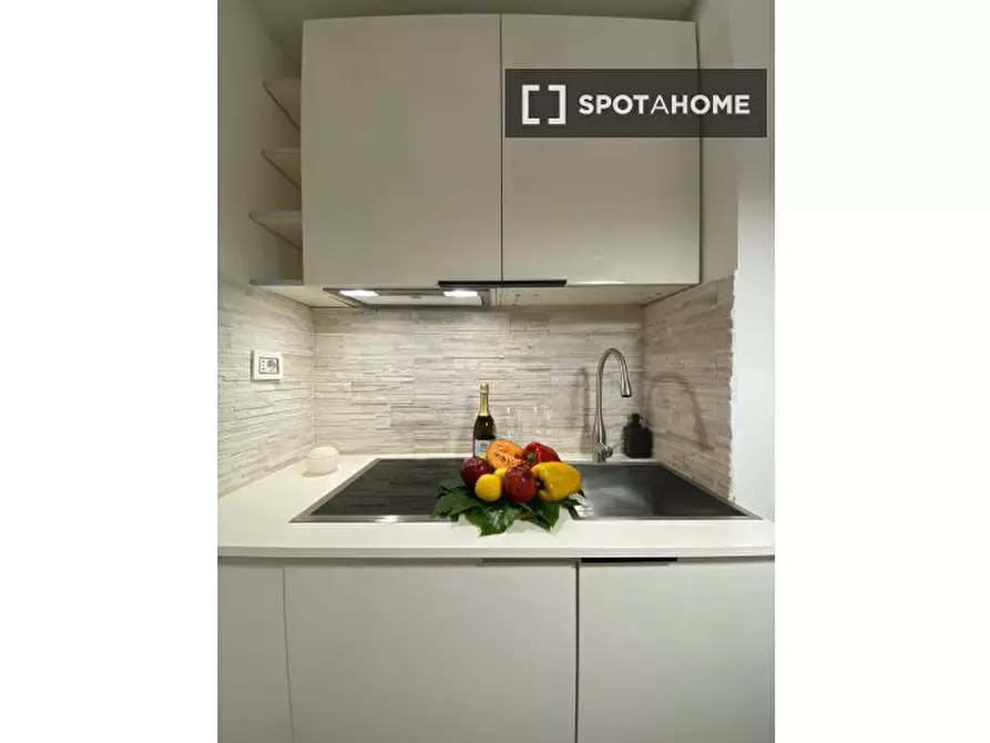 Immagine 6 di Appartamento in affitto  in Via Enrico Poggi a Firenze