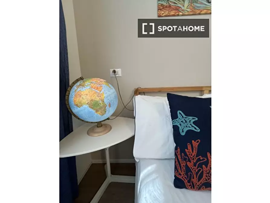 Immagine 6 di Camera condivisa in affitto  in Via Avellino a Padova