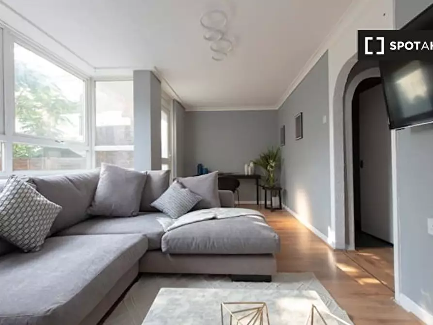 Immagine 8 di Appartamento in affitto  in Teviot St a Poplar