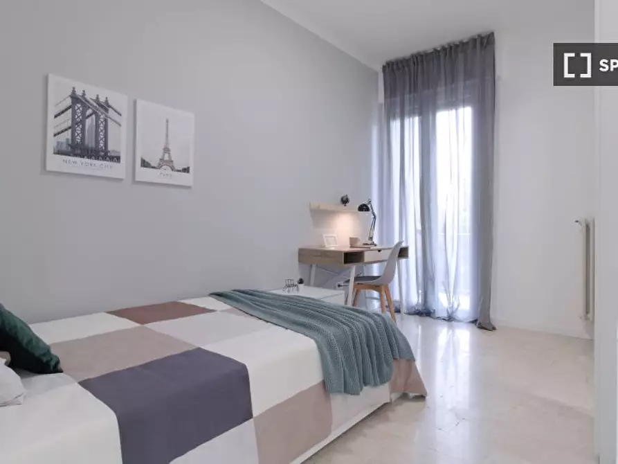 Immagine 2 di Camera condivisa in affitto  in Via Valotti a Brescia