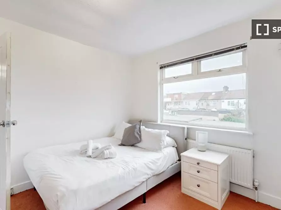 Immagine 8 di Appartamento in affitto  in Roman Rd a East Ham