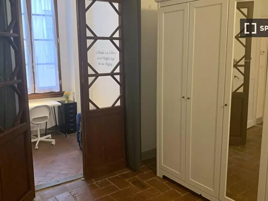 Immagine 2 di Camera condivisa in affitto  in VIA S. ANTONINO (1) a Firenze