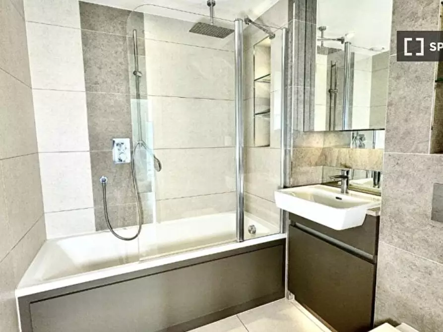 Immagine 8 di Appartamento in affitto  in Duke of Wellington Ave a Eltham