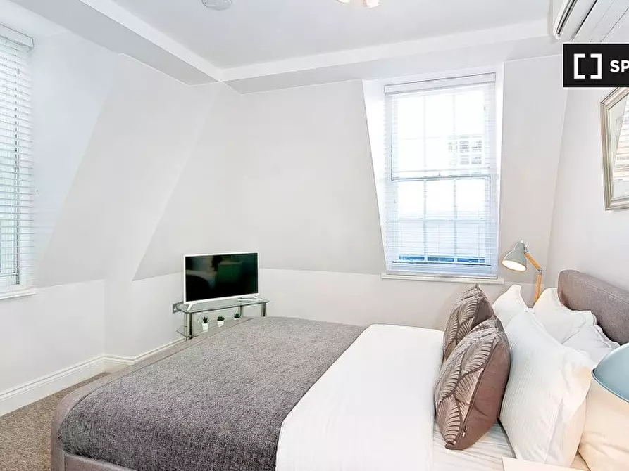 Immagine 6 di Appartamento in affitto  in Flat Eldon Chambers a 