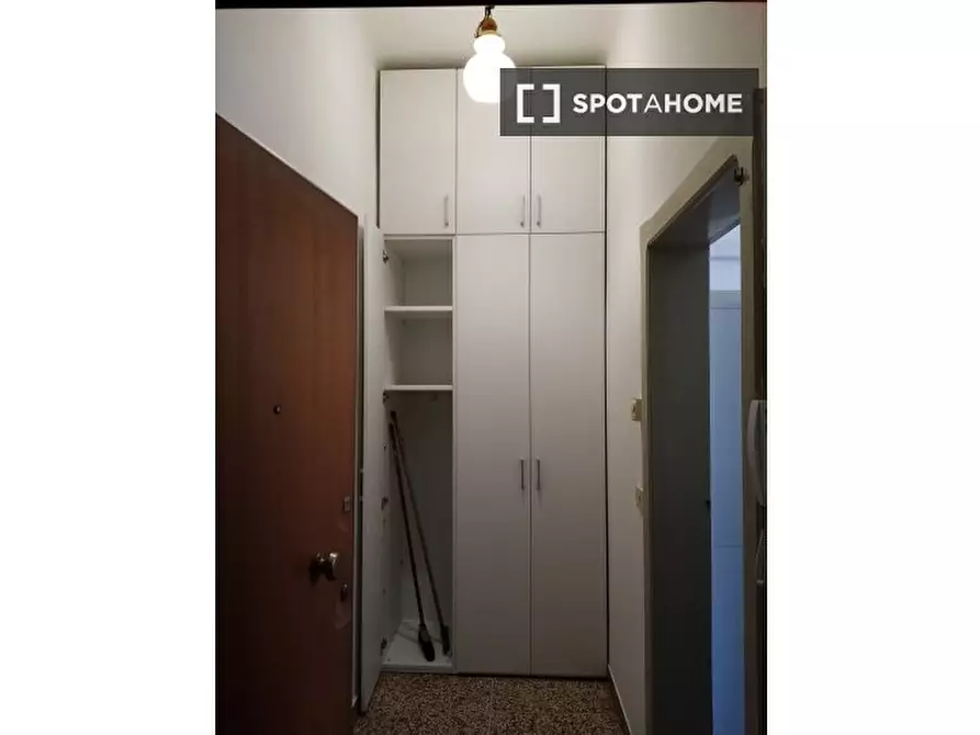 Immagine 10 di Appartamento in affitto  in Via Alfonso Torreggiani a Bologna