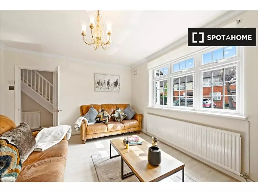 Immagine 7 di Appartamento in affitto  in Gunton Rd a Hackney