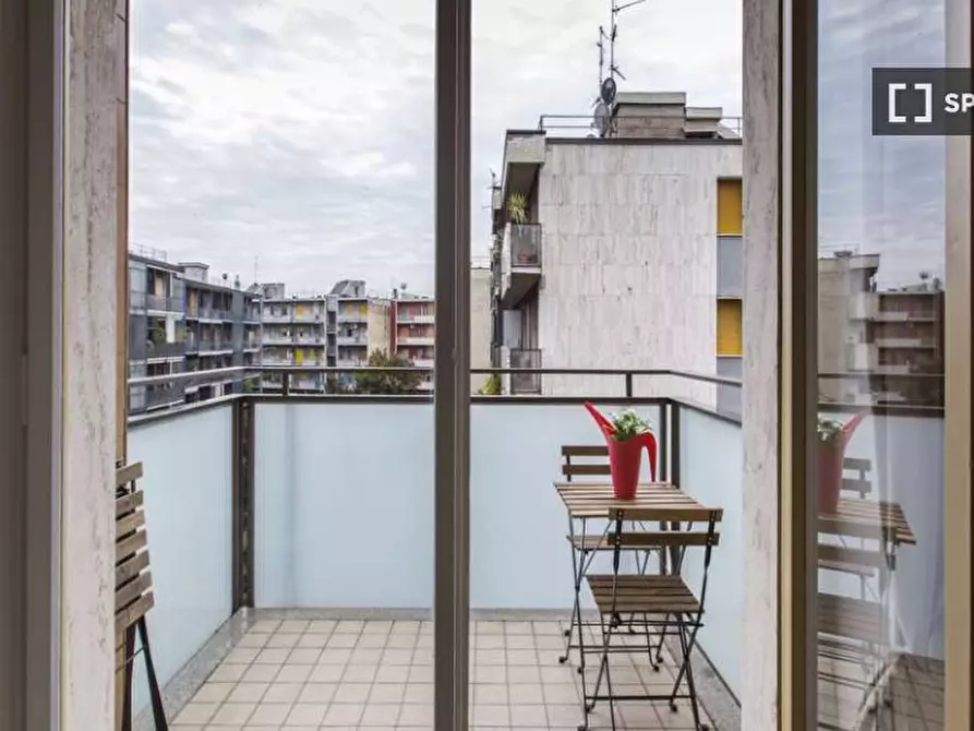 Immagine 8 di Camera condivisa in affitto  in Via Caproni a Milano
