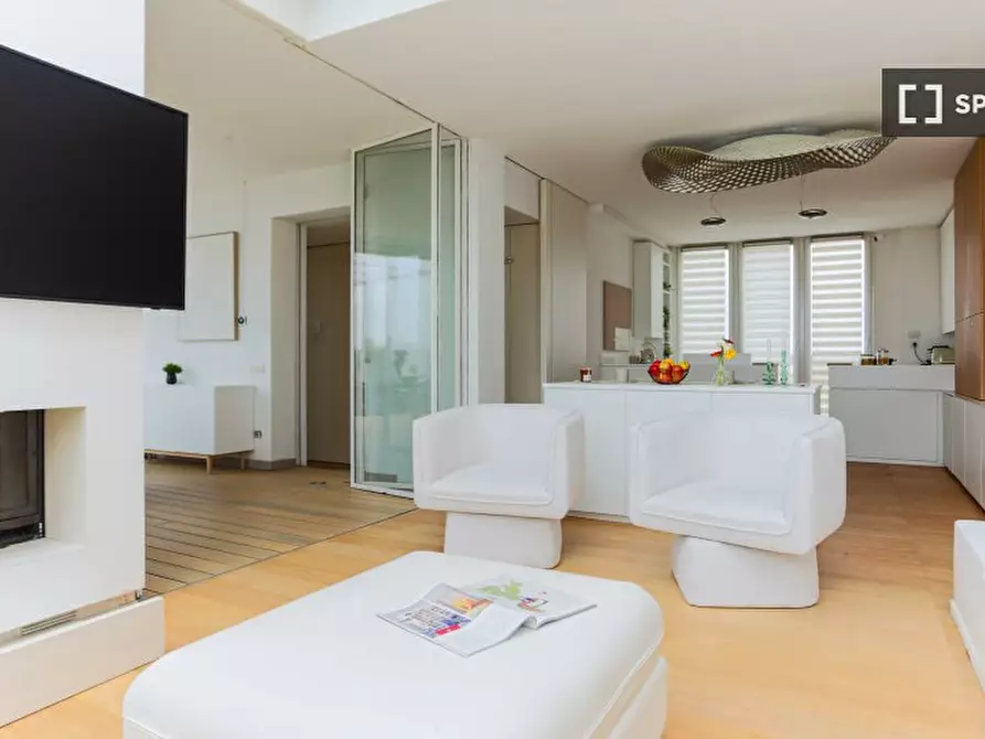 Immagine 19 di Appartamento in affitto  in Viale Cassala a Milano