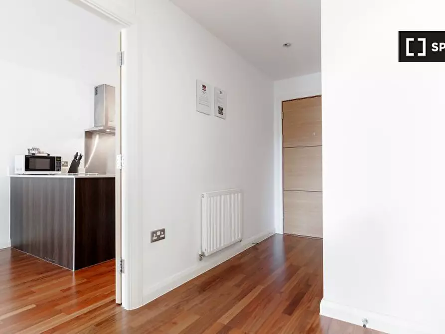 Immagine 8 di Appartamento in affitto  in Stanley Rd a Merton