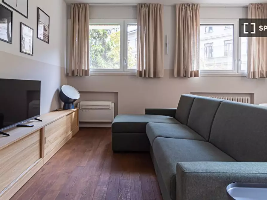 Immagine 5 di Appartamento in affitto  in Via Beato Angelico a Milano