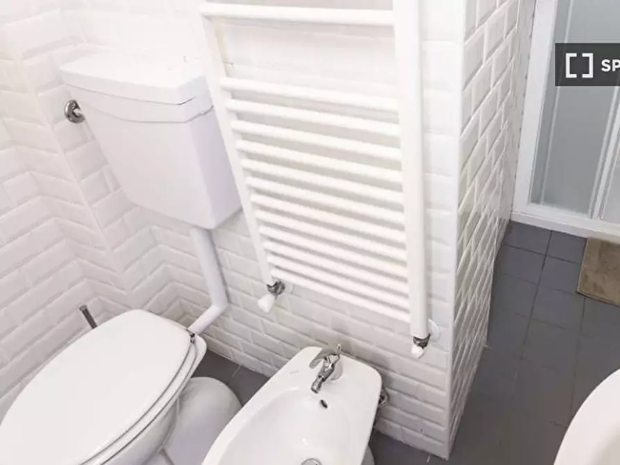 Immagine 17 di Camera condivisa in affitto  in Via Paolo Bassi a Milano