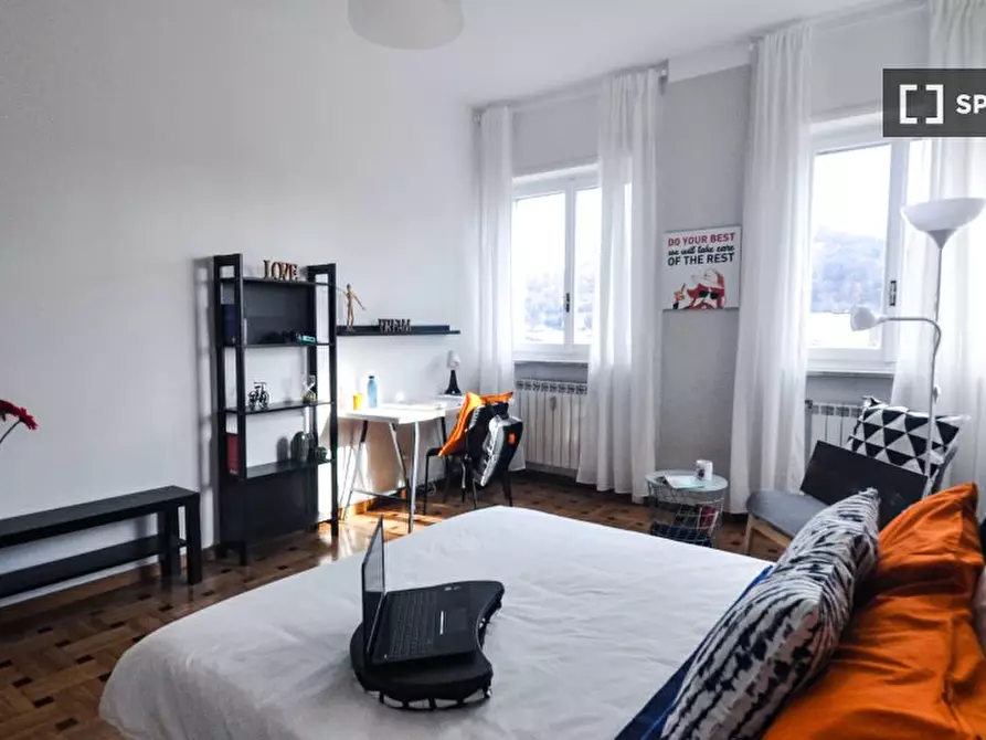 Immagine 2 di Camera condivisa in affitto  in Corso Massimo d'Azeglio n. Scala H a Torino