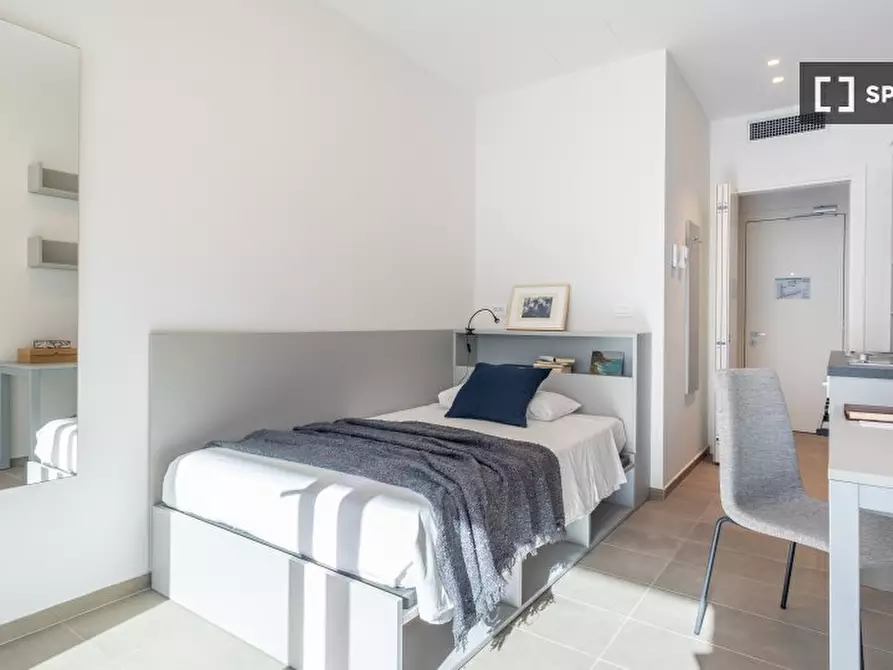 Immagine 1 di Ufficio in affitto  in Viale della Toscana a Firenze