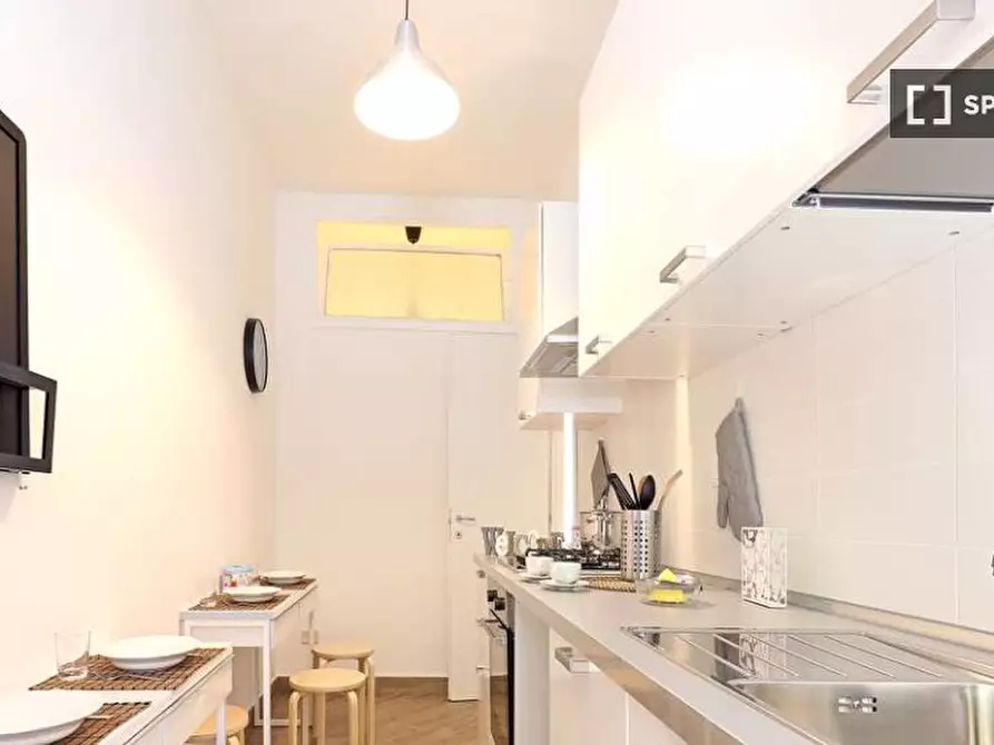 Immagine 10 di Camera condivisa in affitto  in Via Antonino Lo Surdo a Roma