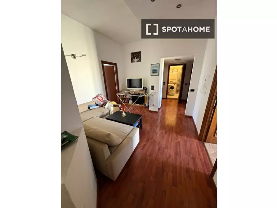 Immagine 7 di Camera condivisa in affitto  in Via Friuli a Milano