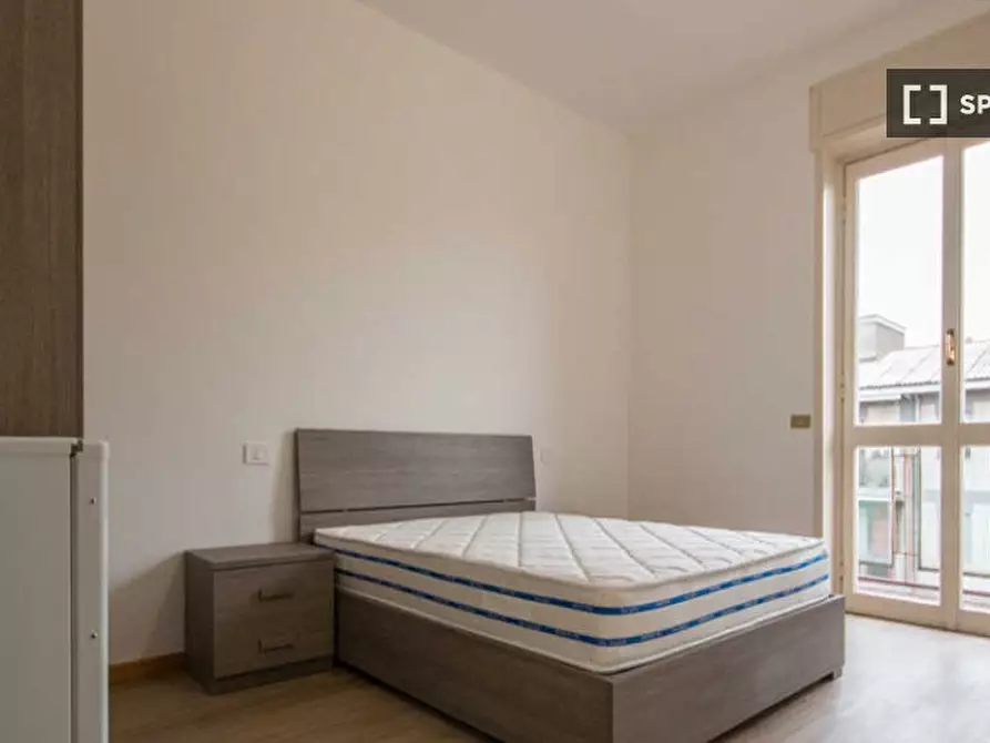 Immagine 1 di Camera condivisa in affitto  in VIA RESSI a Milano
