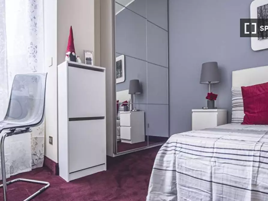 Immagine 2 di Camera condivisa in affitto  in Viale Nazario Sauro a Milano