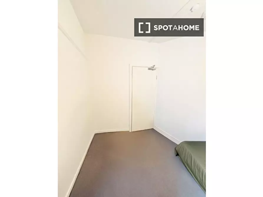 Immagine 11 di Camera condivisa in affitto  in Strutton Ground a 