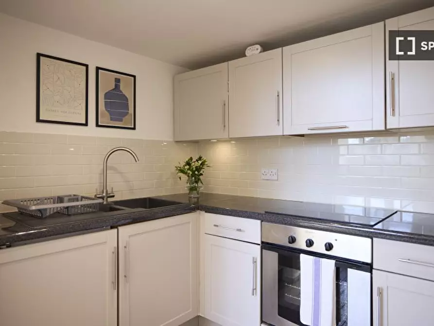 Immagine 12 di Appartamento in affitto  in Cormont Road a Camberwell