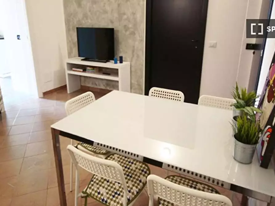 Immagine 17 di Camera condivisa in affitto  in Via Fara a Milano