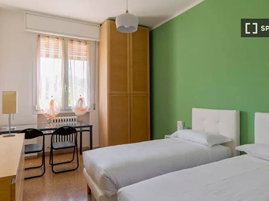 Immagine 17 di Appartamento in affitto  in Via Genova a Bologna