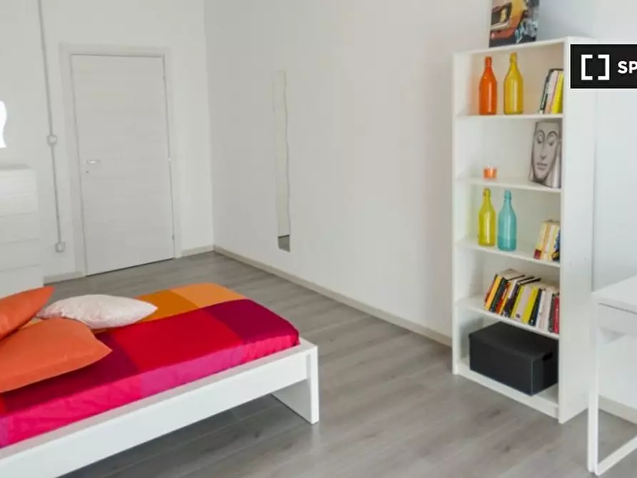 Immagine 3 di Camera condivisa in affitto  in Piazza Tancredi Galimberti a Torino