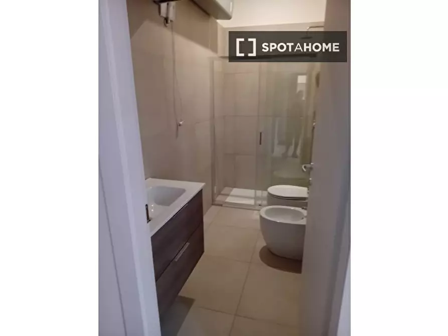 Immagine 2 di Appartamento in affitto  in Via Alessandro Manzoni a Monza