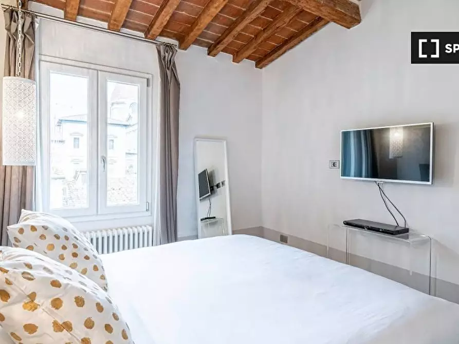 Immagine 14 di Appartamento in affitto  in Borgo S. Lorenzo a Firenze