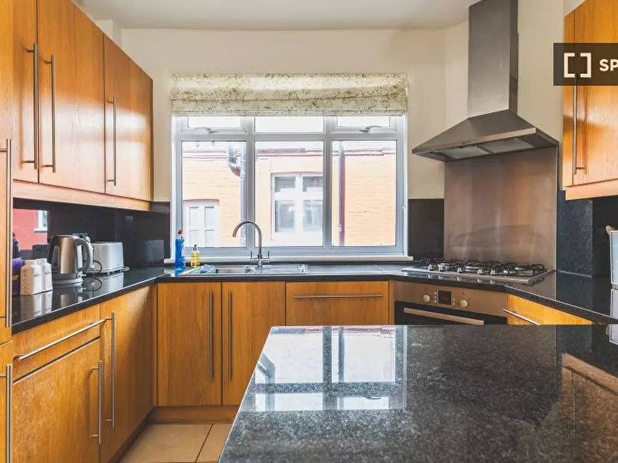 Immagine 12 di Appartamento in affitto  in Curzon Cres a Brent